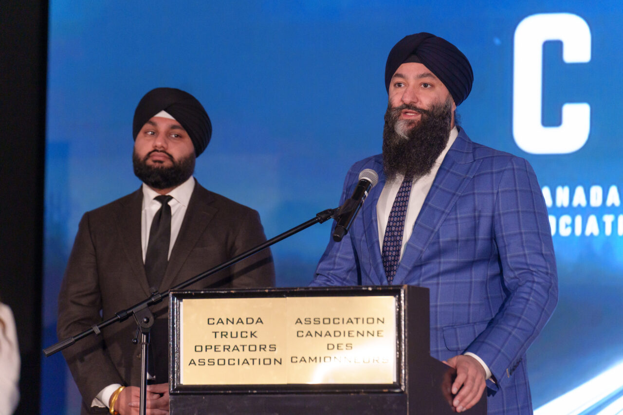 Canadian Operator Nearly 2,000 Attend CTOA Holiday & Industry Appreciation Event ...